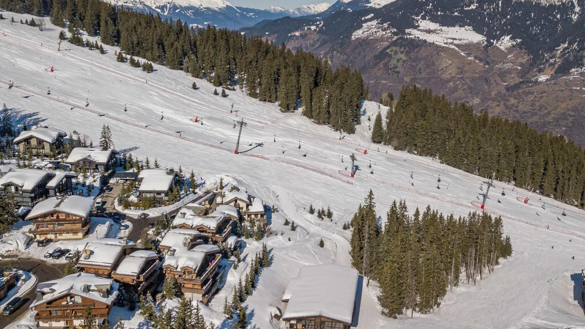 Courchevel 1850 - Appartement Skis Aux Pieds Avec Spa, Cheminee Et Piscine, 3 Chambres - Fr-1-564-115