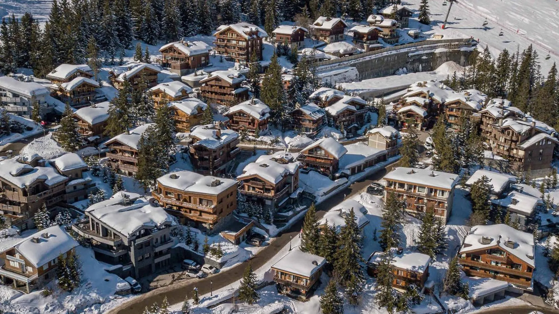 Apartment Courchevel 1850 - Appartement Skis Aux Pieds Avec Spa, Cheminee Et Piscine, 3 Chambres - Fr-1-564-115